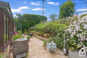 Photo 21- click for photo gallery